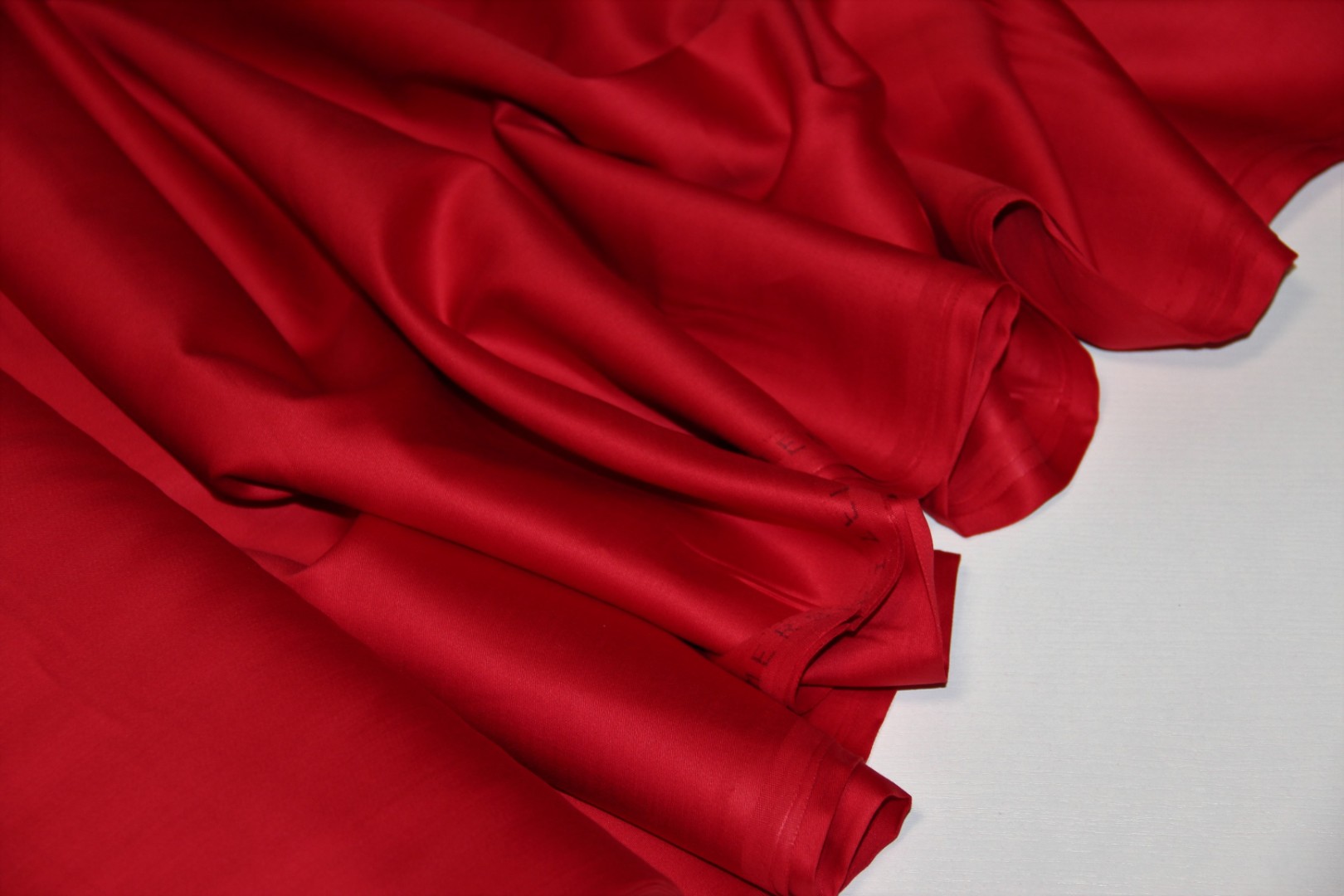 червоний сатин червоний сатин